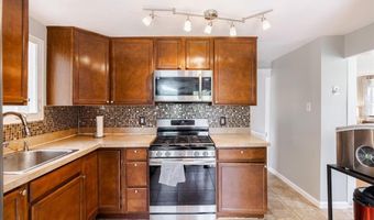 1086 EDGE HILL Rd, Abington, PA 19001