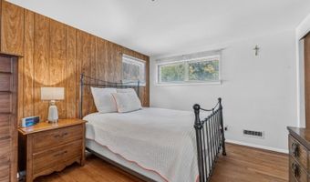 10 Frances Rd, Bayonne, NJ 07035