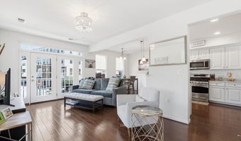 42167 CANARY GRASS Sq, Aldie, VA 20105