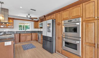 2733 Puu Hoolai St, Kihei, HI 96753