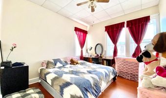 8 COMMONWEALTH Ave, Claymont, DE 19703