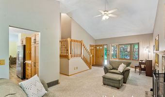 1016 Maple Hill Ave SE, Ada, MI 49301