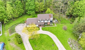 6453 Old Woods Rd, Ashtabula, OH 44004