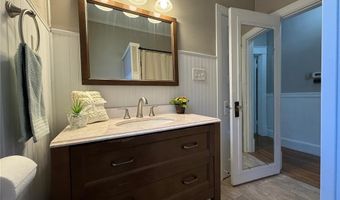 3317 Jackson St, Alton, IL 62002