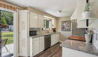 404 SW 11TH St, Battle Ground, WA 98604