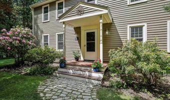 17 Candlewood Dr, Amherst, NH 03031