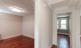 17 S Airmont Rd, Airmont, NY 10901