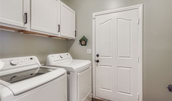 90 Parker Ranch Dr, Henderson, NV 89012