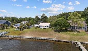 66 E North Shore Ln, Arapahoe, NC 28510