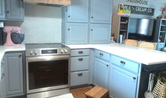 6060 US Hwy 136, Albany, MO 64402