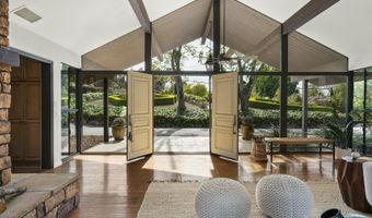 230 Avocado Pl, Camarillo, CA 93010