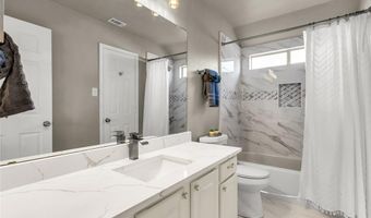 5733 Green Hollow Ln, The Colony, TX 75056