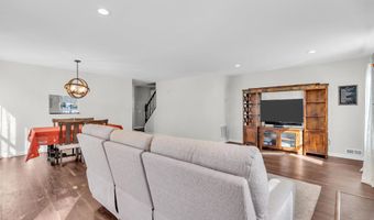 89 Ravenwood Blvd, Barnegat, NJ 08005