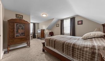 958 Cornell Dr, Alliance, OH 44601