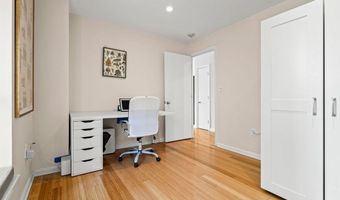 2 Clarendon St 102, Boston, MA 02116