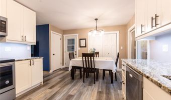 2303 9th Ave SW, Austin, MN 55912