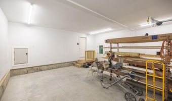 319 Harmons Corner Rd, Auburn, ME 04210