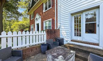 2711 S WALTER REED Dr S #A, Arlington, VA 22206