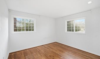 7821 CAYUGA Ave, Bethesda, MD 20817