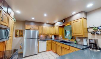 1112 Bridge Ave, Albert Lea, MN 56007