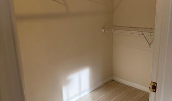 5025 MURTHA St, Alexandria, VA 22304
