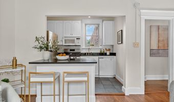 3026 WISCONSIN Ave NW 102, Washington, DC 20016
