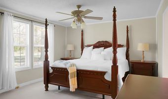 274 Rae Ln, Bonneau, SC 29431