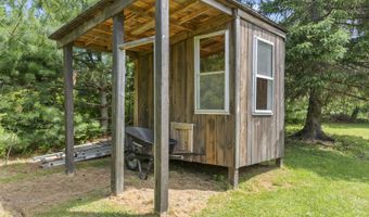 11 Old County Rd, Appleton, ME 04862