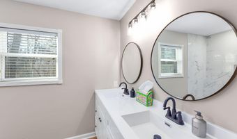 101 Thornfield Dr, Bells, TN 38006