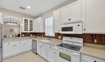 208 OCEANIA Ct, Apollo Beach, FL 33572