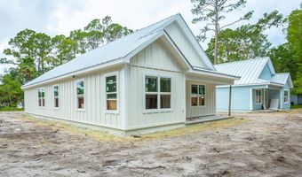 200 13th St, Apalachicola, FL 32320
