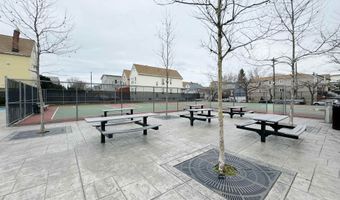 39 W 9TH St 2nd floor, Bayonne, NJ 07002