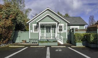 144 N 2nd St, Ashland, OR 97520