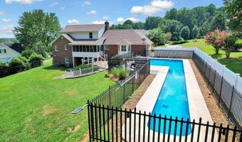3046 Hawthorne St, Athens, TN 37303