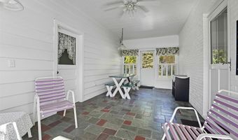 715 Holden Dr, Ashtabula, OH 44004