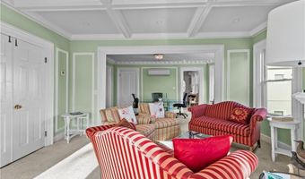 98 Kay St 2, Newport, RI 02840