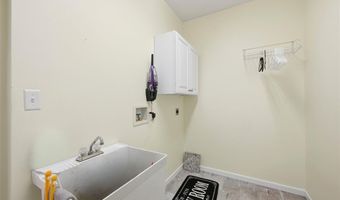 614 Whispering Willows Ct, Ballwin, MO 63021