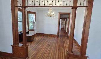 2 Maple Ave, Albany, NY 12208
