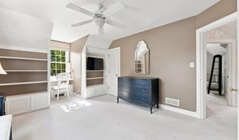 1011 Midway Dr, Auburn, IN 46706