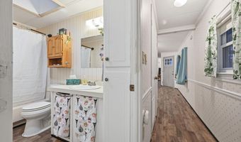 32 Sparrow Dr, Augusta, ME 04330