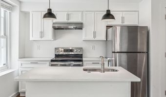 451 GREEN Ln, Philadelphia, PA 19128