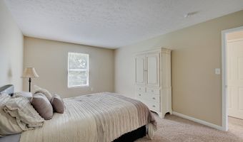 1136 Beal Ct, Indianapolis, IN 46217