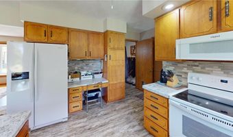 23096 Bluegrass Rd, Albert Lea, MN 56007