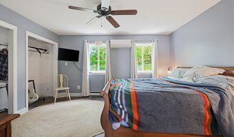 49 Round House Rd, Bourne, MA 02532