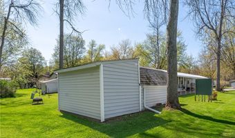 62 Beechwood Blvd, Albion, NY 14411