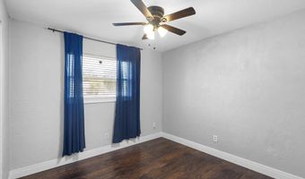 1617 Paradise Ln, Astor, FL 32102