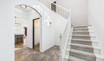 513 N Crestview Cir, Brandon, SD 57005