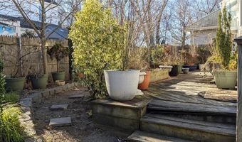 234 Park Ave, Cranston, RI 02905