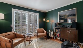 196 Avalon Dr, Athens, GA 30606