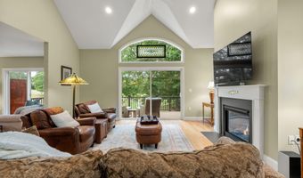 34 Turnberry Rd 34, Bourne, MA 02532